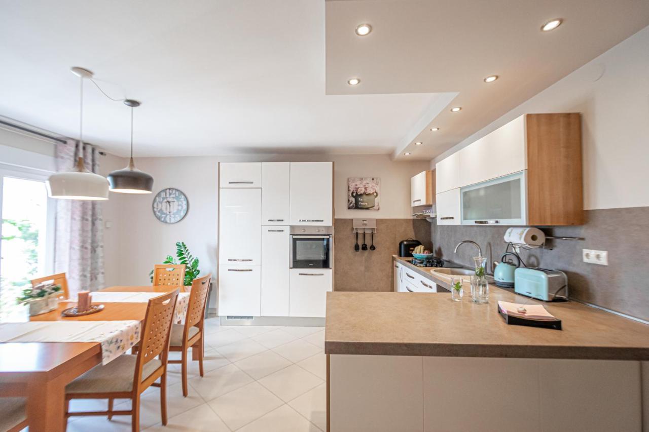 Two-Bedroom Apartment In Crikvenica Xcvii 외부 사진